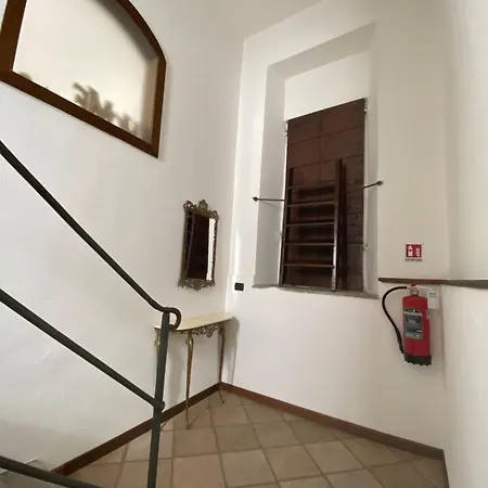 아파트 Il Cortile Di Adele 카스텔레토소프라티시노